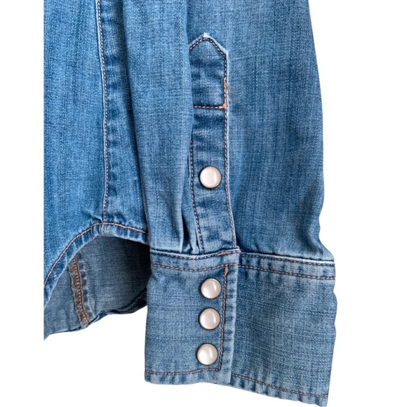 JCrew Women's Denim Shirt Sz Small Pearl Snap Button Long Sleeve J. Crew Jean - Picture 6 of 6